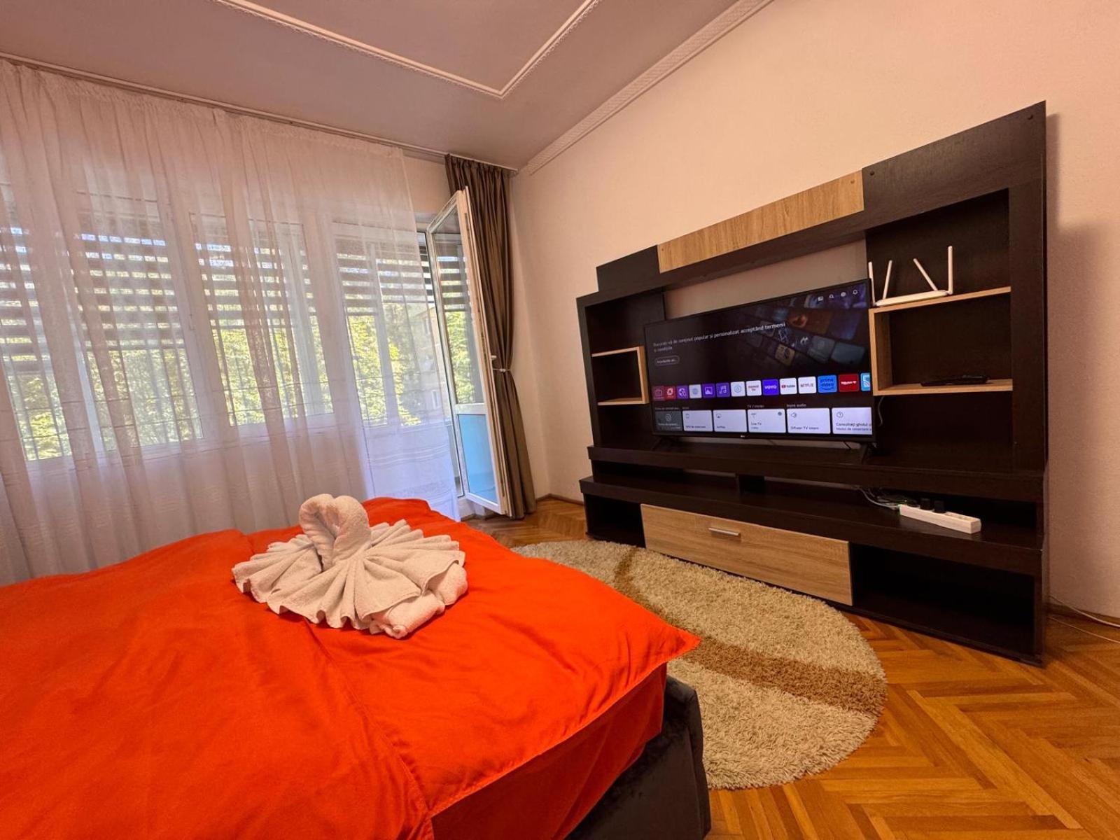 Linen Tree Apartment Băile Herculane Dış mekan fotoğraf